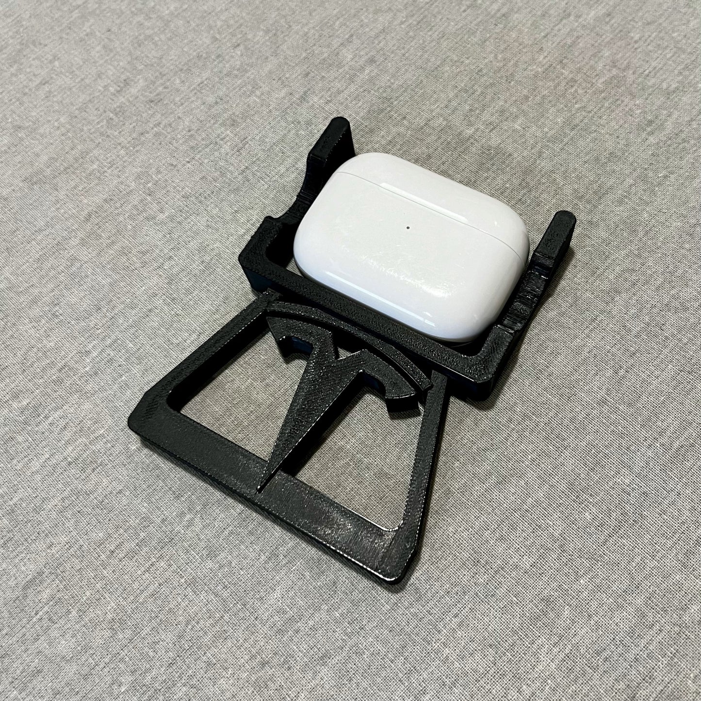 Airpods and Airpods Pro Charging Stand/Adapter for Tesla Model 3 / Y wireless charging pad