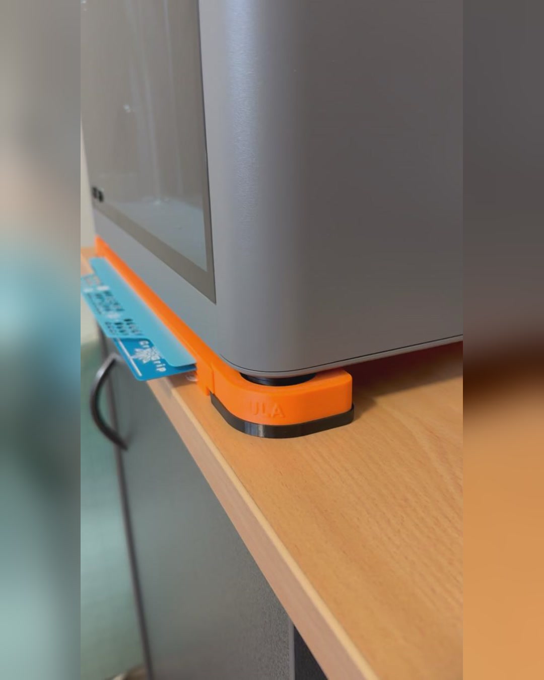 HULA Anti-Vibration Feet installed on a Bambu 3D printer